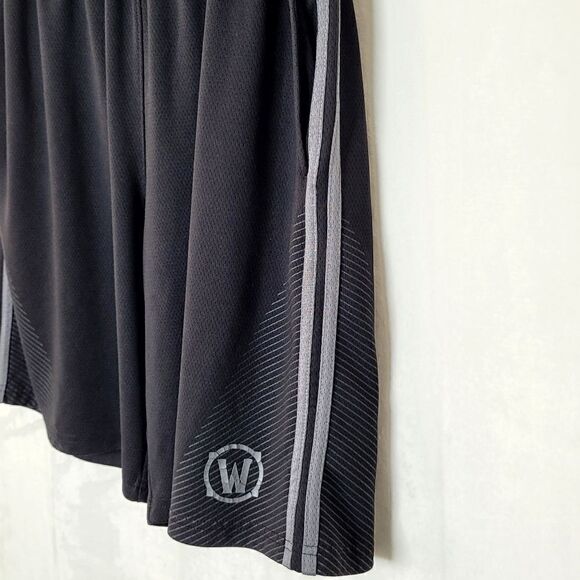 Blizzard World of Warcraft Shorts Size Large - Picture 3 of 6